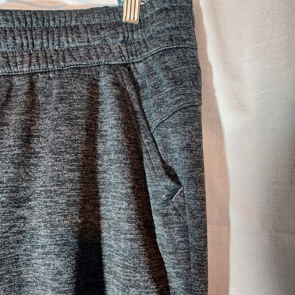 Adidas Charcoal Capri Sweatpants - Picture 4 of 8